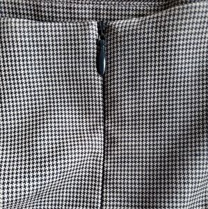 Vintage Austin Reed navy houndstooth pencil skirt